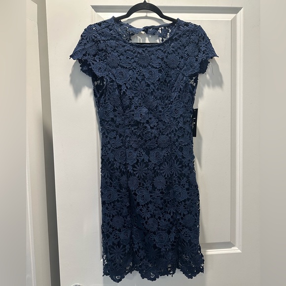 NWT Lulus Backless Navy Lace Dress - Picture 3 of 7